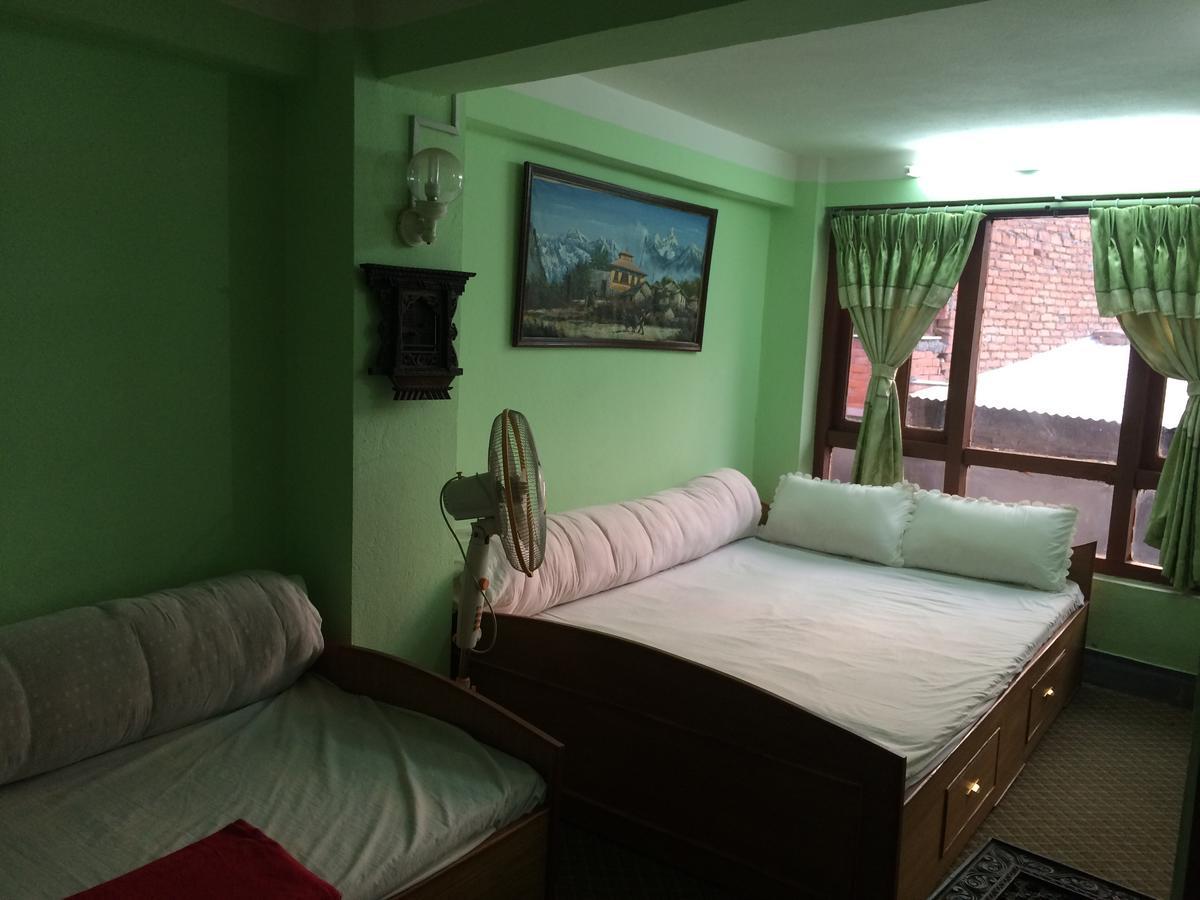 Ajima Guest House Bhatgoan エクステリア 写真