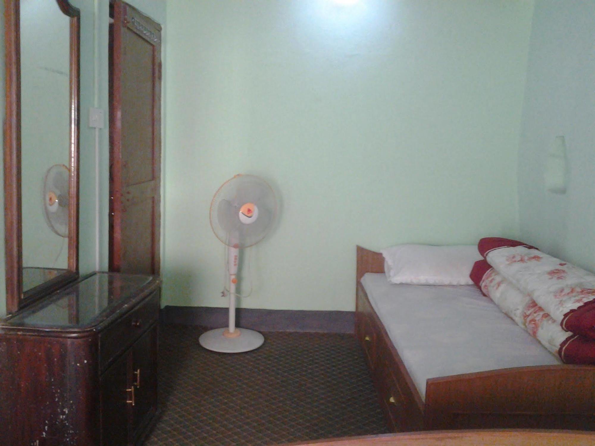 Ajima Guest House Bhatgoan エクステリア 写真